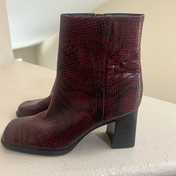 Y2K Red Snakeskin‎ Square Toe Ankle Boots - Picture 1 of 12